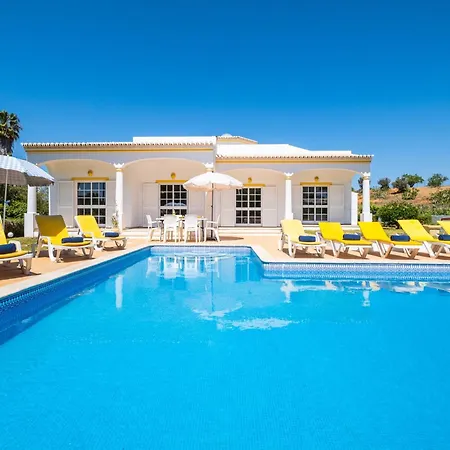 Holiday Home In Branqueira Near Santa Eulalia Beach ヴィラ アルブフェイラ