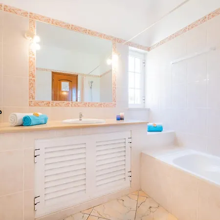 فيلة Holiday Home In Branqueira Near Santa Eulalia Beach