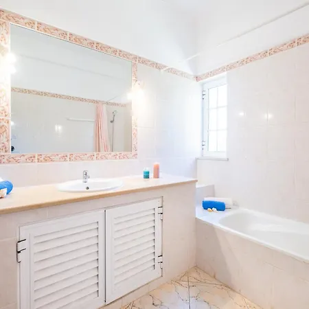 فيلة Holiday Home In Branqueira Near Santa Eulalia Beach *
