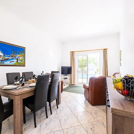 ヴィラ Holiday Home In Branqueira Near Santa Eulalia Beach アルブフェイラ